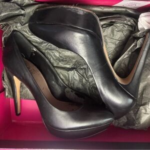 Vince Camuto Black Leather Platform Stiletto Heels Size 5.5